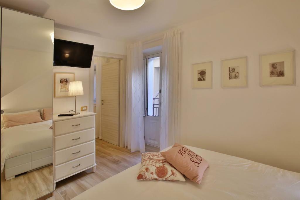 Appartamento Vicolo A Mare, Mazzeo Exterior photo